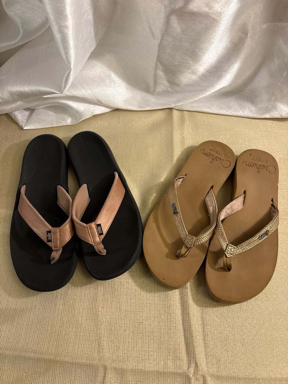 Lot Of 2 Pairs Nike & Reef Cushion Sandals Flip Flops